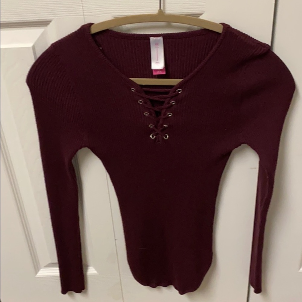 Women’s long sleeve cute Burgundy sweater - Picture 1 of 7